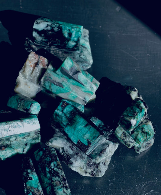 Emerald crystal. Emerald in Matrix. Emerald for love. Crystals for love.